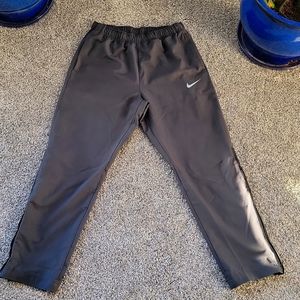 Nike DRI Fit Jogger / Chill Down